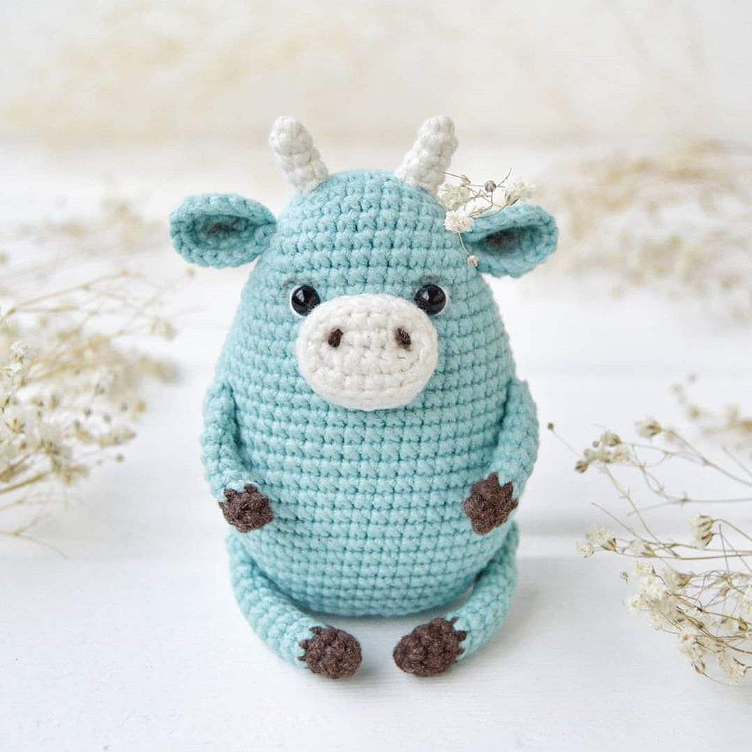 Amigurumi Cow Free Pattern -