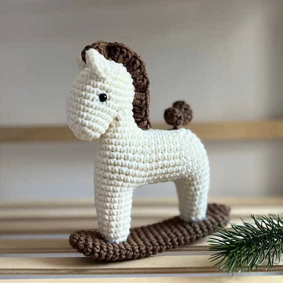 Crochet rocking horse amigurumi