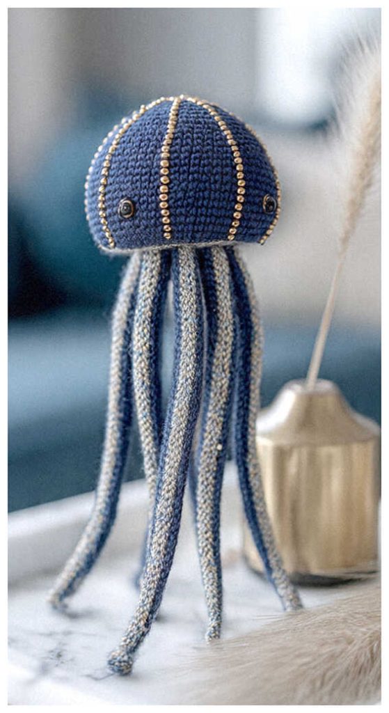 tall jellyfish amigurumi crochet long tentacles cute plush decor idea