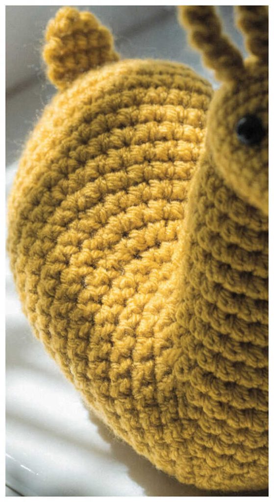 llama amigurumi crochet close up texture soft plush detailed handmade idea