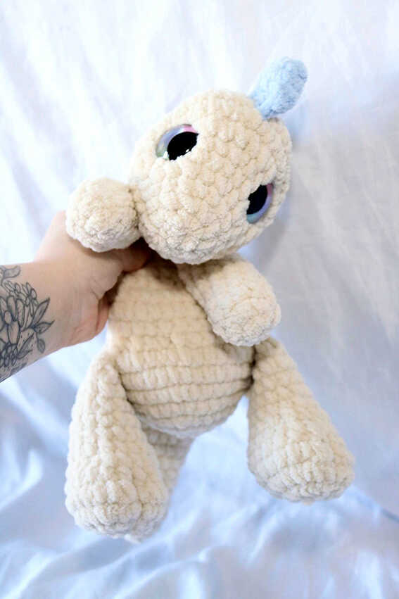 free cute dinosaur amigurumi crochet pattern small plush toy for nursery decor