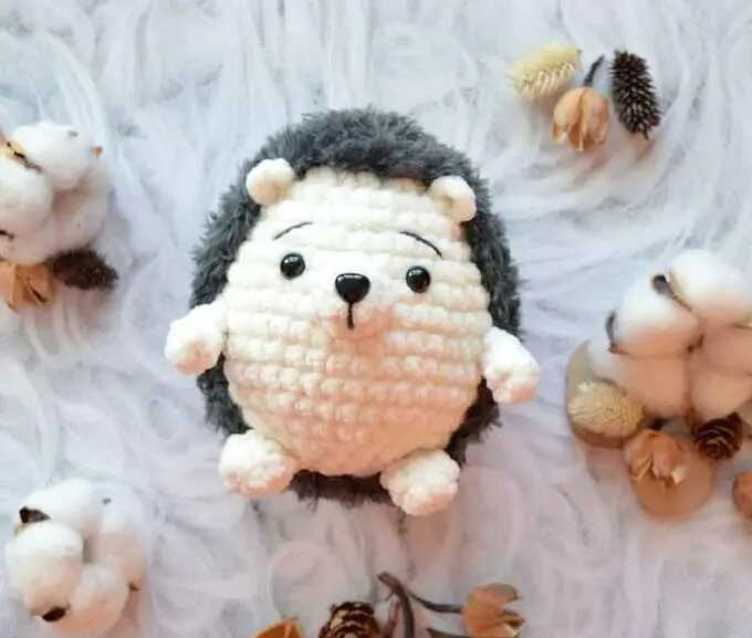 hedgehog amigurumi crochet cute plush toy free pattern