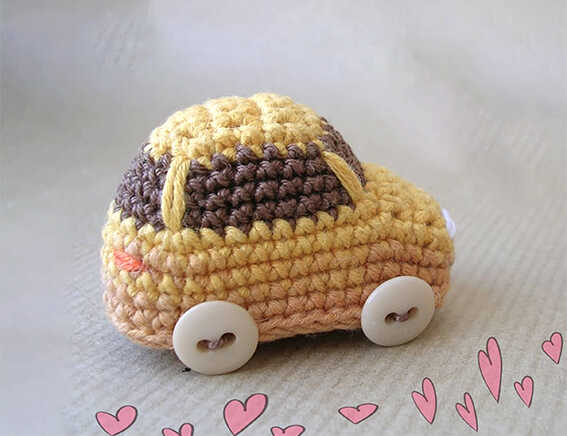 tiny car amigurumi crochet cute small toy free pattern