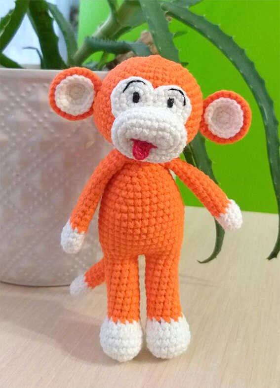 monkey amigurumi crochet finished doll back view