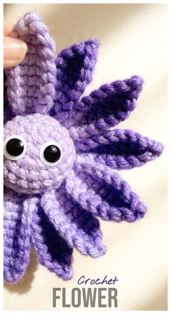 Daisy crochet flower amigurumi