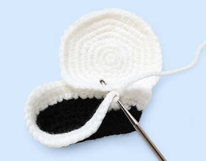 Sailor cap top and base joining step